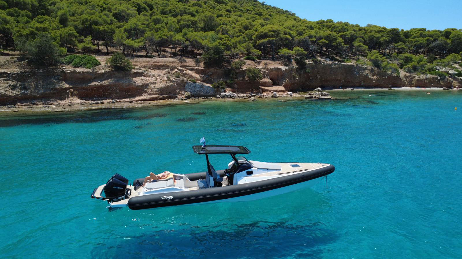rent a boat sivota
